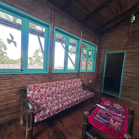 Eco-Bamboo Cottages Turrialba Exterior photo